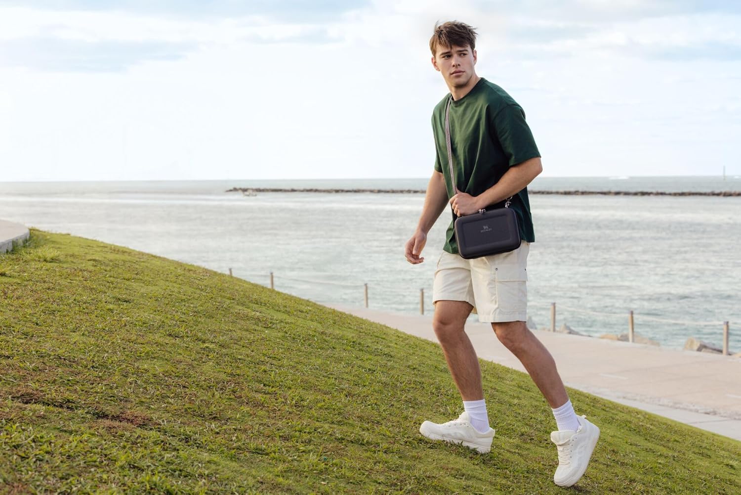 STANLEY All Day Midi Lunch Box | 6.3-quart | EVA Insulated Lunch Bag | Crush Resistant | Adjustable Strap | BPA-Free | Purple Dust